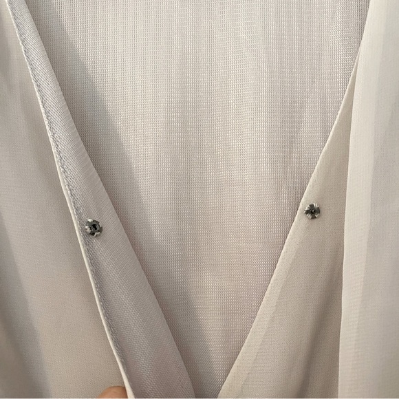 Love Tree silk chiffon sleeveless grey romper - Picture 3 of 7